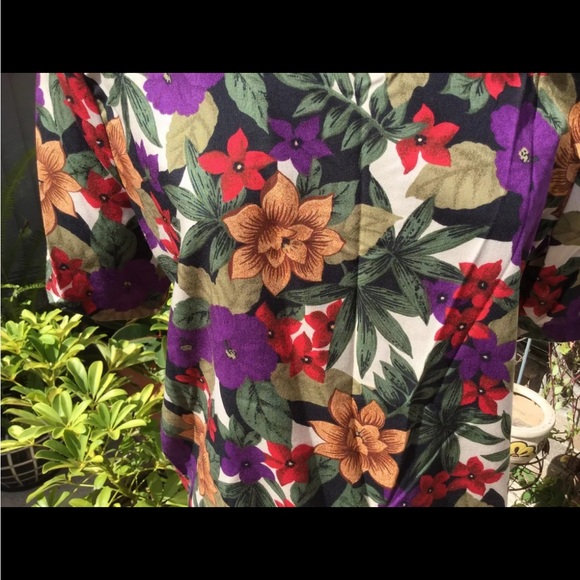 Cristin Stevens Multicolored Floral Blouse Top Button Shoulder Pads EUC Sz M - Picture 4 of 9